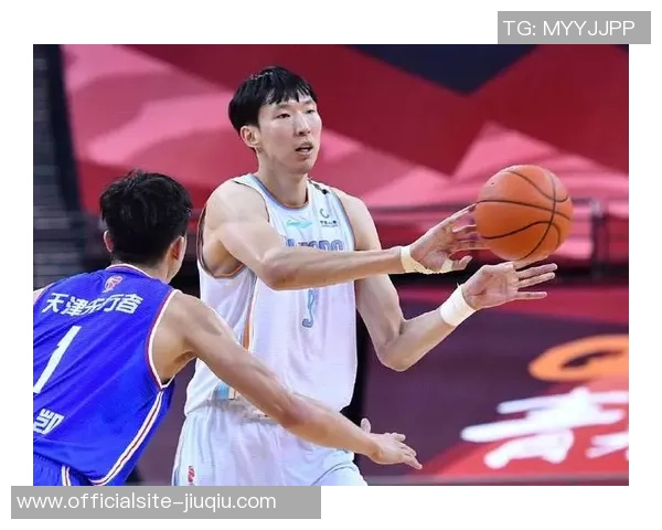 周琦在国际篮球舞台上的崛起与挑战:从青涩新星到中国篮球的希望之光 周琦在国际篮球舞台上的崛起与挑战:从青涩新星到中国篮球的希望之光