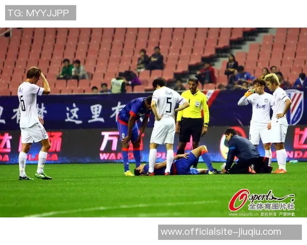 大理锐龙与上海申花激战正酣谁能在赛场上笑到最后