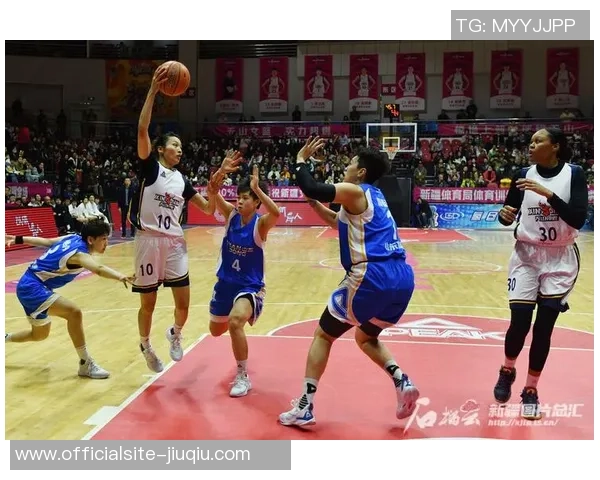 新疆与广东总决赛精彩回顾视频全程播放及精彩瞬间分析